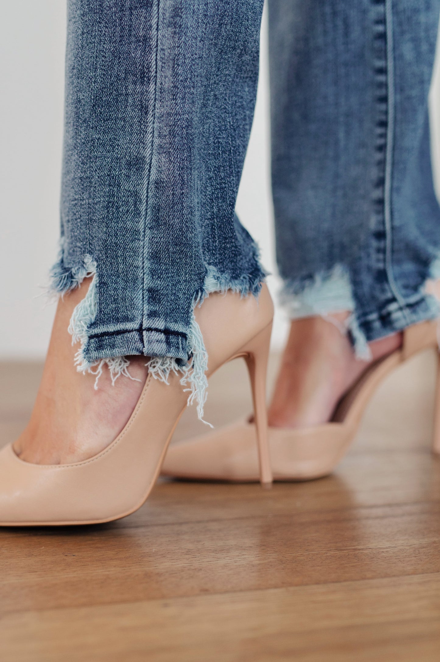 Judy Blue Mid Rise Destroyed Straight Jeans