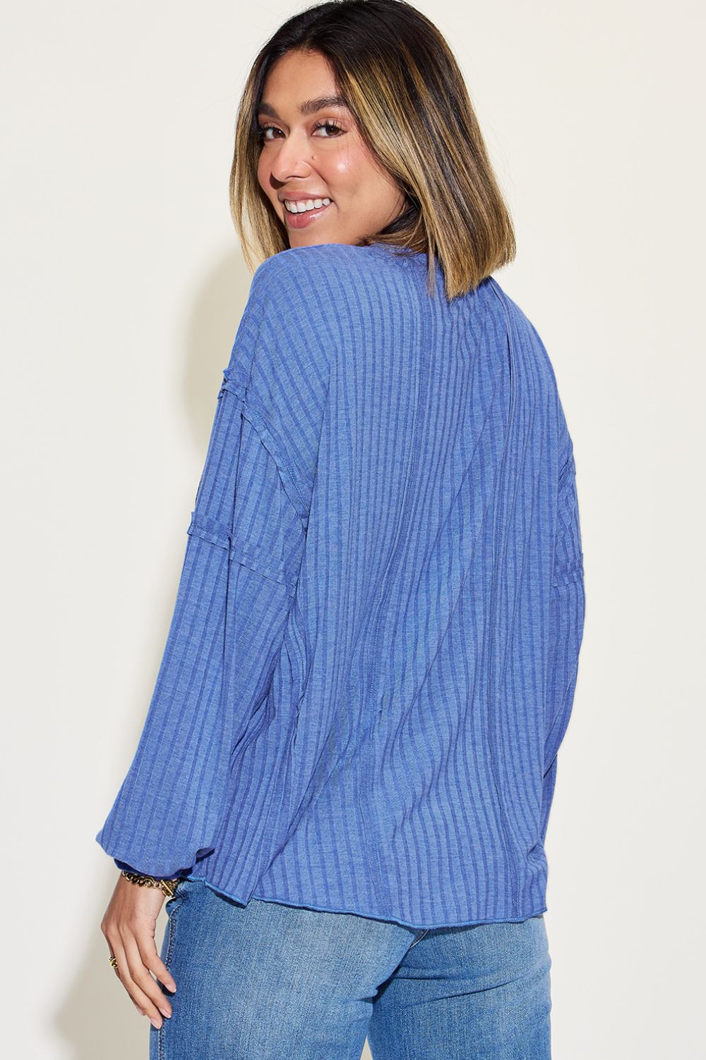 Ribbed Round Neck Long Sleeve T-Shirt - 8 Colors