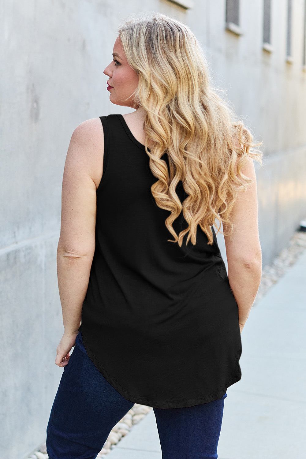 Round Neck Tank - 5 colors