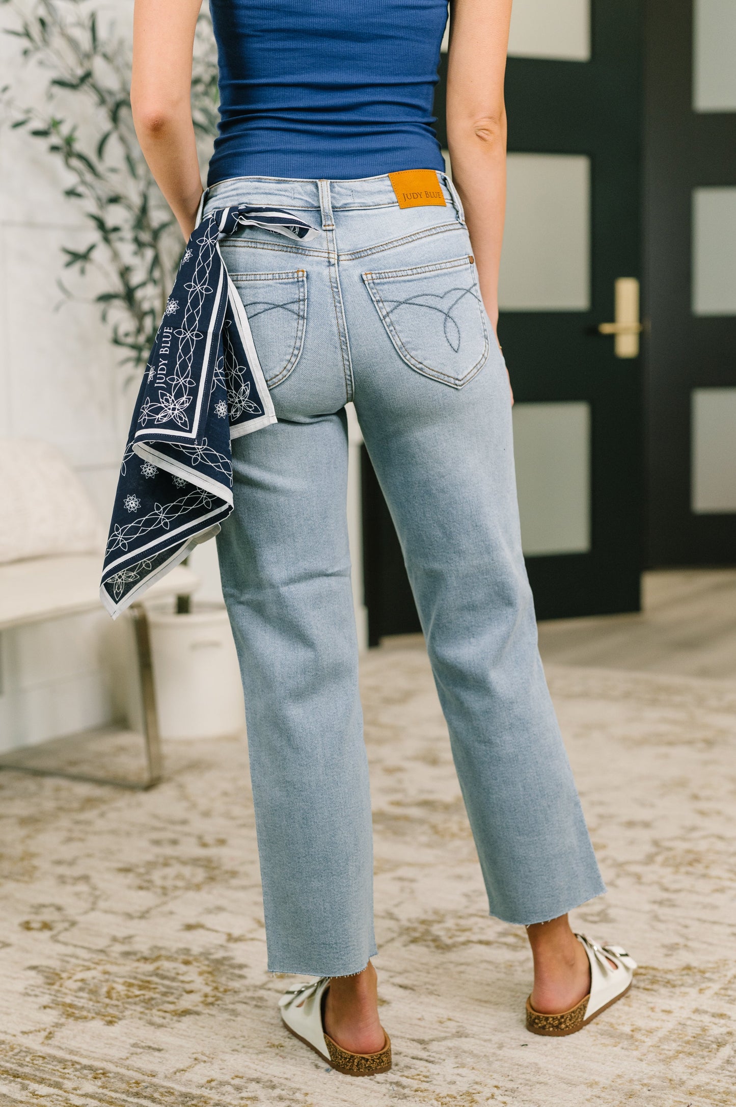 Judy Blue Mid Rise Ankle Straight w Bandana Loop