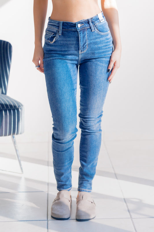 unique-id-d177a21c-0edb-408a-b837-b6d4d68c860d