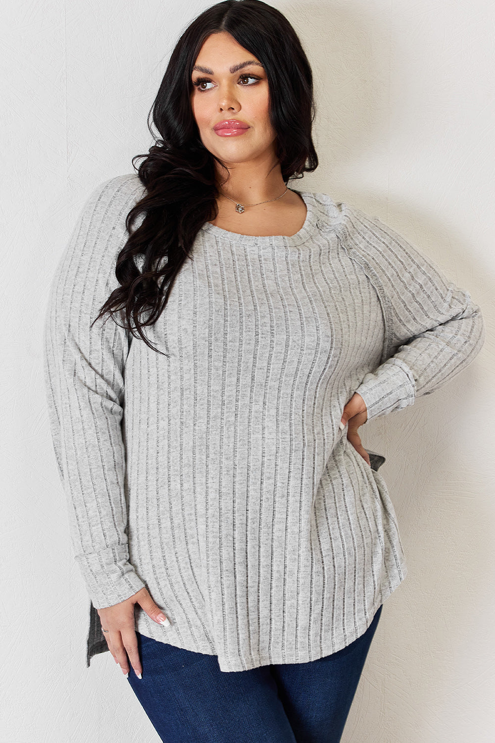Ribbed Round Neck Slit T-Shirt - 5 Colors