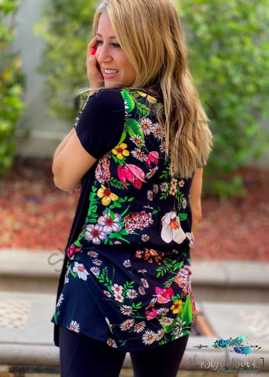 Daisy Mae Short Sleeve Tunic - Size Small