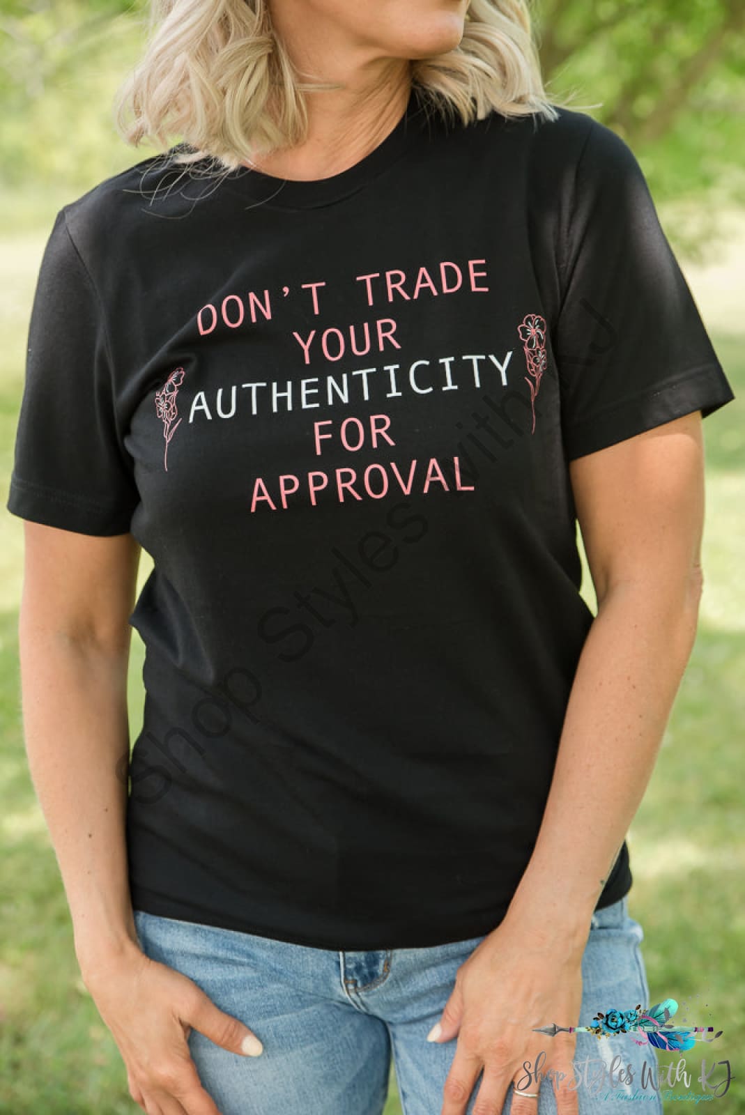 Dont Trade Your Authenticity Graphic Tee Bt