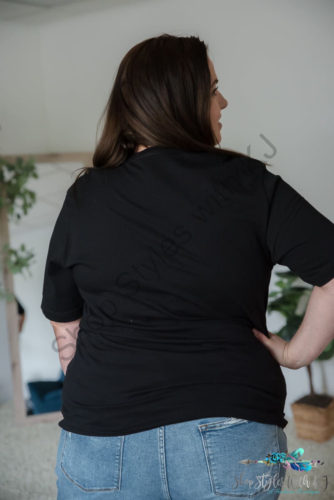 Dont Trade Your Authenticity Graphic Tee Bt