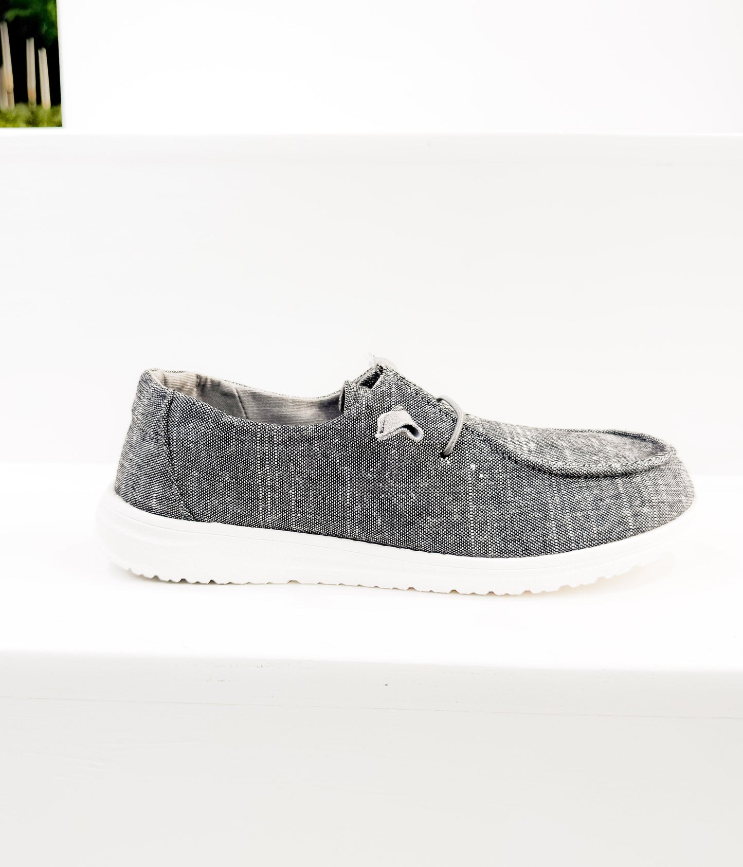 Maco Sneaker in Charcoal