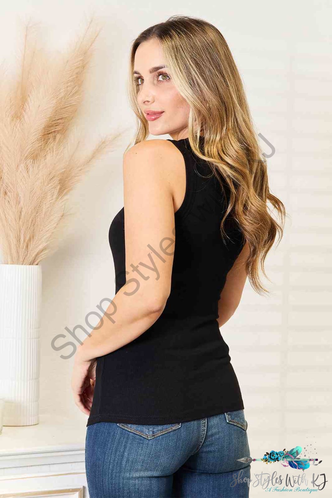 Round Neck Tank Shirts & Tops