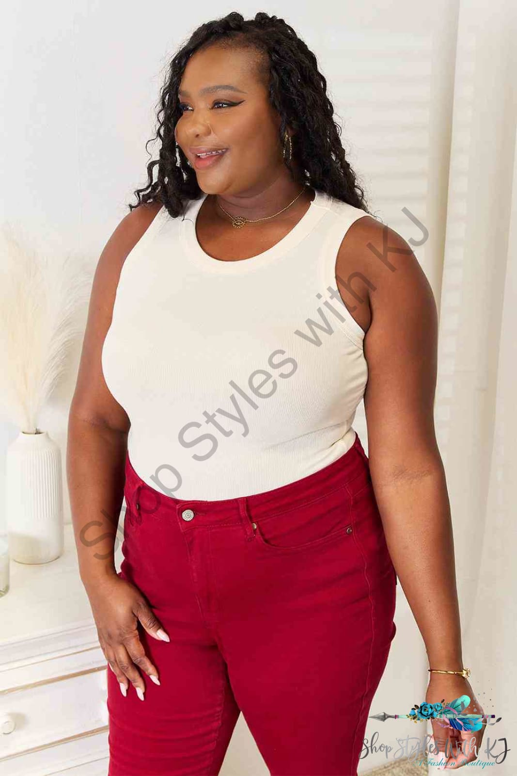 Round Neck Tank Shirts & Tops