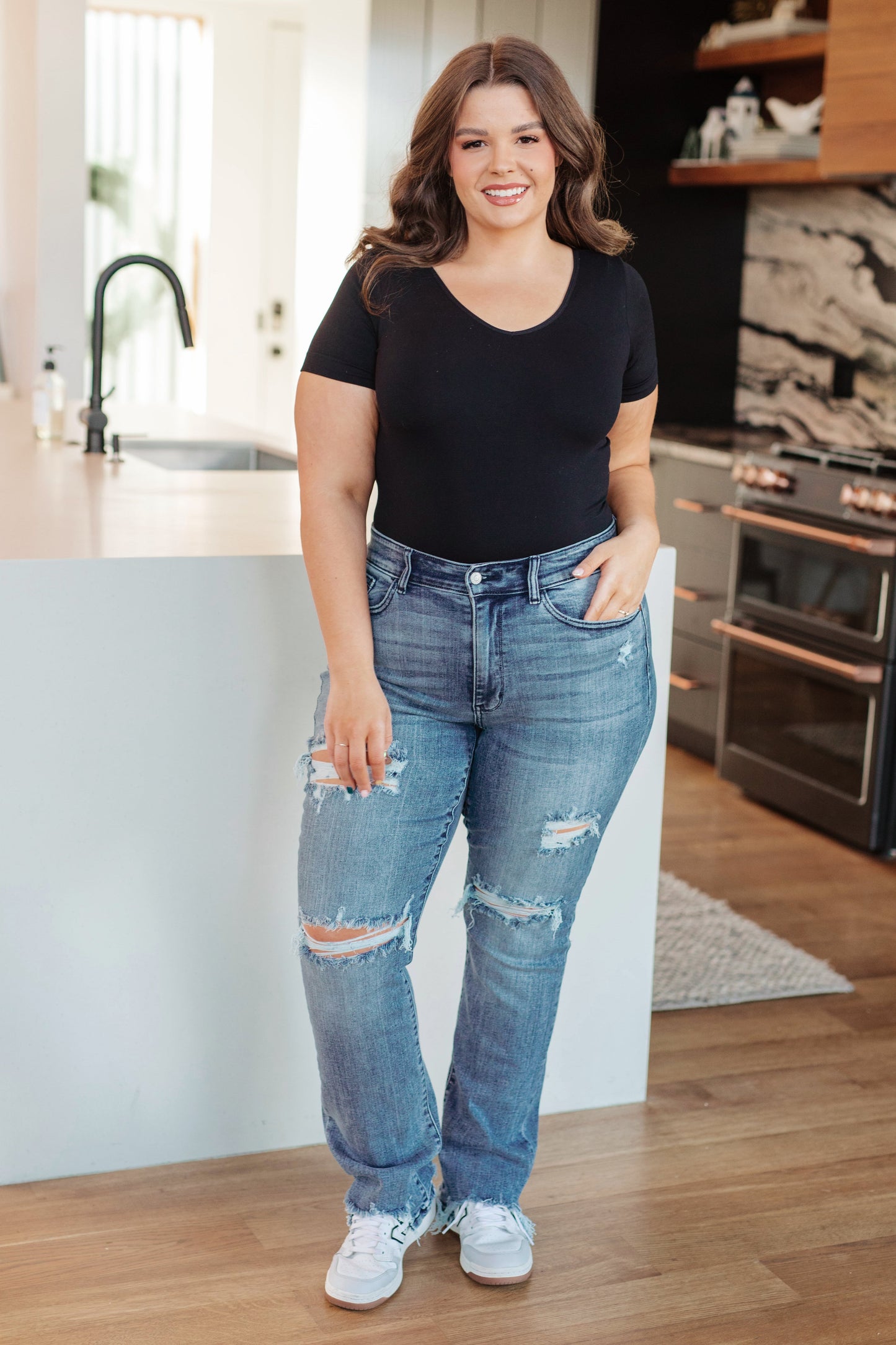 Judy Blue Mid Rise Destroyed Straight Jeans